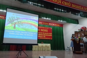 Giảng viên Khoa Khoa học Môi trường và Trái đất tham gia Hội nghị triển khai đề án phân loại rác thải sinh hoạt tại nguồn trên địa bàn phường Thịnh Đán, thành phố Thái Nguyên giai đoạn 2017 - 2020