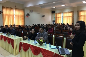 Hội nghị tập huấn kỹ năng soạn thảo, ban hành văn bản quản lý nội bộ và văn bản hành chính cho cán bộ, viên chức Trường Đại học Khoa học năm 2017