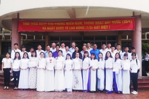 Sinh viên TNUS nhận học bổng Hessen CHLB Đức