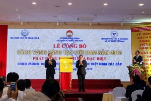 Nhóm nghiên cứu của khoa Khoa học môi trường và Trái đất, trường ĐHKH Thái Nguyên được vinh danh trong sách vàng sáng tạo Việt Nam 2018