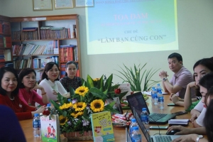 Khoa Báo chí Truyền thông và Văn học tổ chức tọa đàm “Làm bạn cùng con” nhân kỷ niệm 109 năm Ngày Quốc tế Phụ nữ 8/3