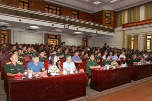 Khoa Báo chí Truyền thông và Văn học Trường Đại học Khoa học tham dự Lễ khai trương Báo Quân khu Một điện tử