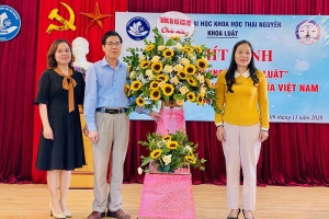 Lễ Mittinh hưởng ứng Ngày Pháp luật Việt Nam 09/11