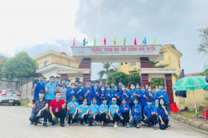 Sinh viên Trường Đại học Khoa học tích cực tham gia Tiếp sức mùa thi năm 2021