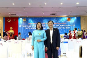 Trường Đại học Khoa học có 02 giảng viên vinh dự được trao tặng danh hiệu Nhà giáo Ưu tú, Nhà giáo, cán bộ quản lý tiêu biểu năm 2021