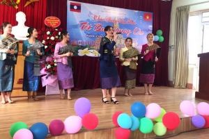 Lưu học sinh Lào vui đón tết cổ truyền Bunpimay tại Trường Đại học Khoa học