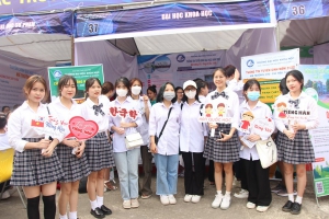 TNUS tham gia Ngày hội Việc làm, giáo dục hướng nghiệp và tư vấn tuyển sinh năm 2022 tại Thái Nguyên