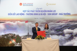 Trường Đại học Khoa học ký kết thỏa thuận hợp tác trong đào tạo, cung cấp nguồn nhân lực với Công ty TNHH Dịch vụ Du lịch cáp treo Fansipan Sapa thuộc Tập đoàn Sun Group